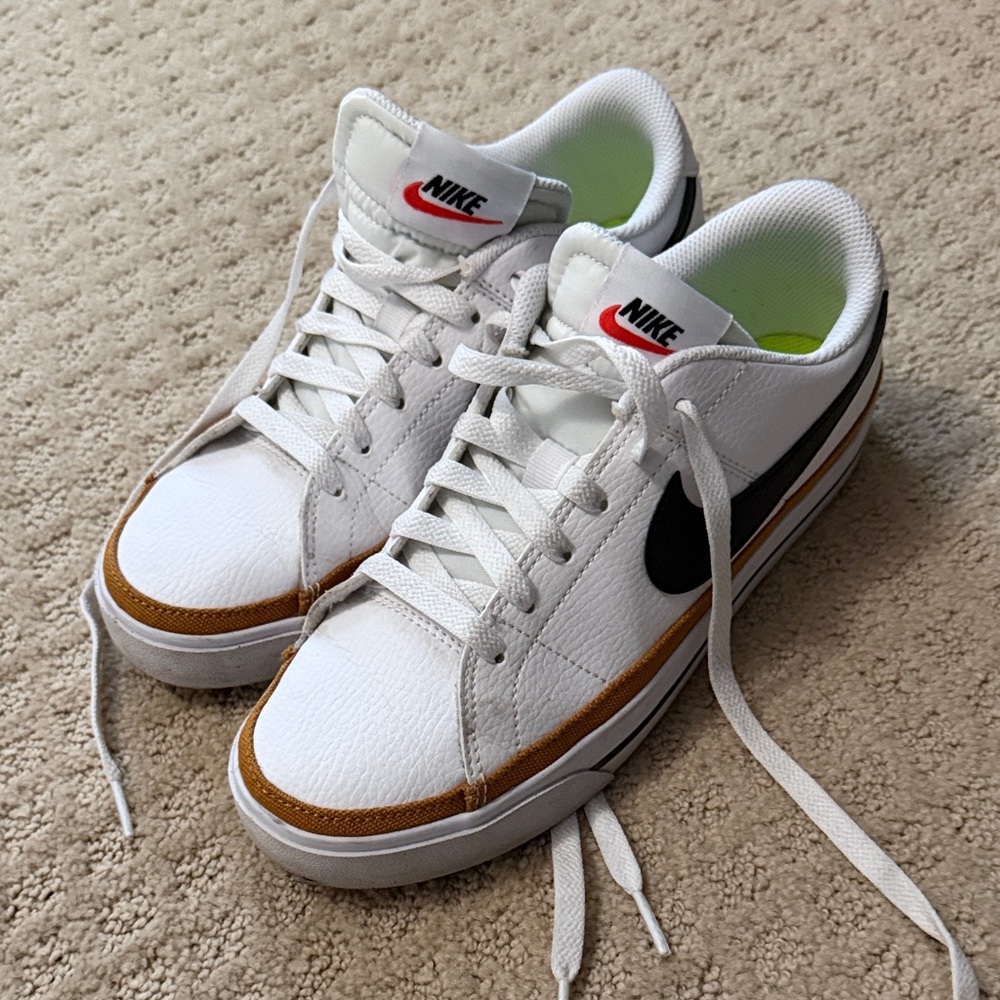 Nike Women’s Court Legacy - size 7